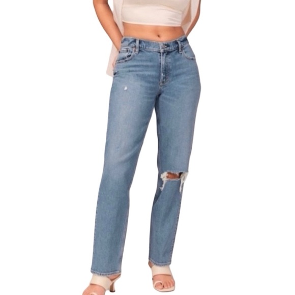 Abercrombie & Fitch Denim - 6S Abercrombie & Fitch The 90s Straight Low Rise Jeans 28 or 6 short